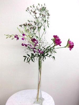 vertical glass container arrangement vertical glass container arrangement