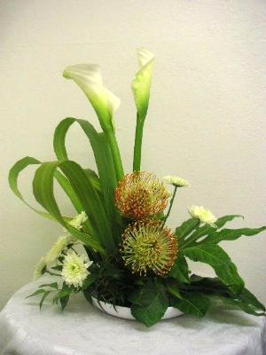 Ikebana arrangement