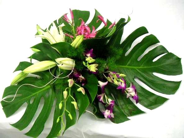 green leaf arrangement