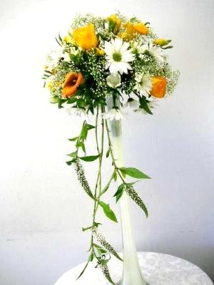vertical glass container arrangement vertical glass container arrangement