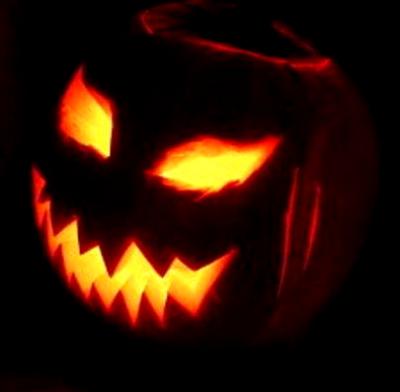 Halloween pumpkin decoration, photo credit: Wikipedia