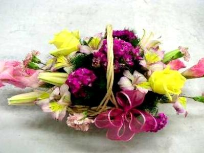 basket flower arrangement basket flower arrangement